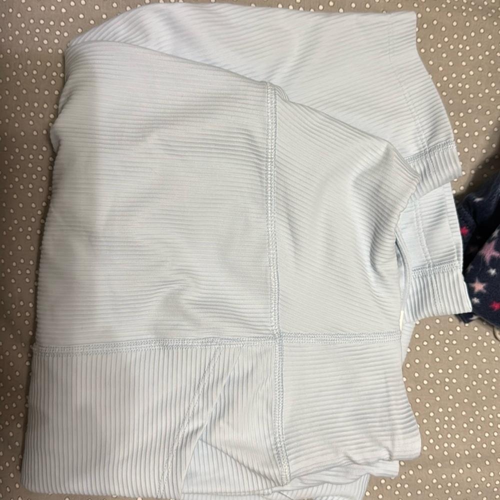 Baby blue color NWT ribbed with pockets leggings